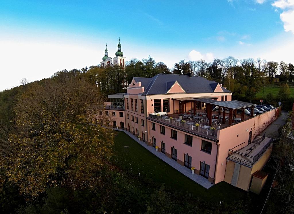 Hotel Cvilin Krnov Exteriör bild