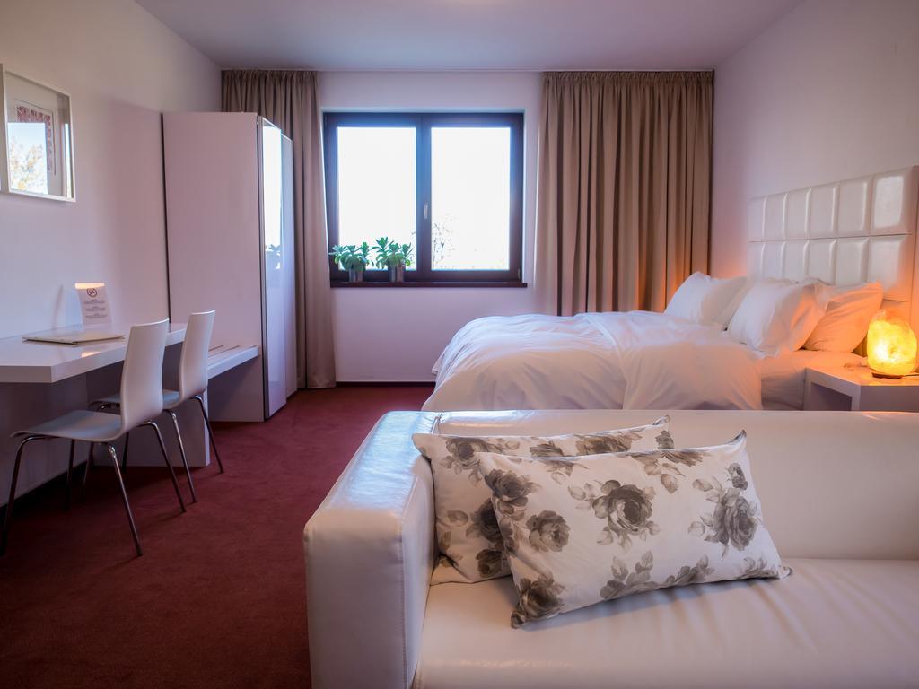 Hotel Cvilin Krnov Exteriör bild